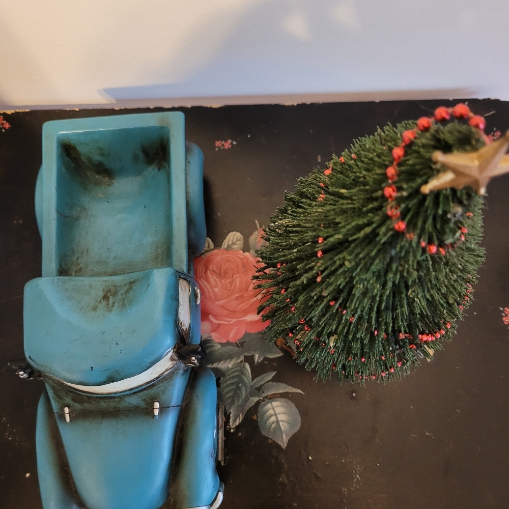 Vtg style Blue Truck And Christmas Tree - Picture 4 of 13